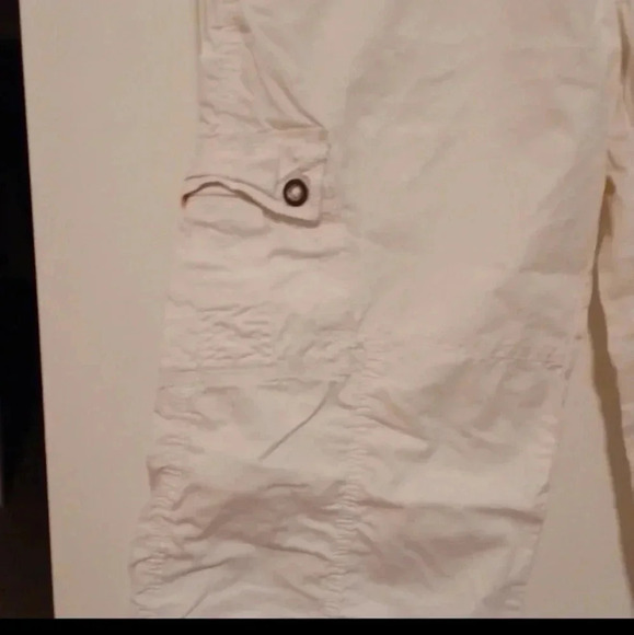 💙🌹 WHITE Bermudas shorts - Picture 10 of 13